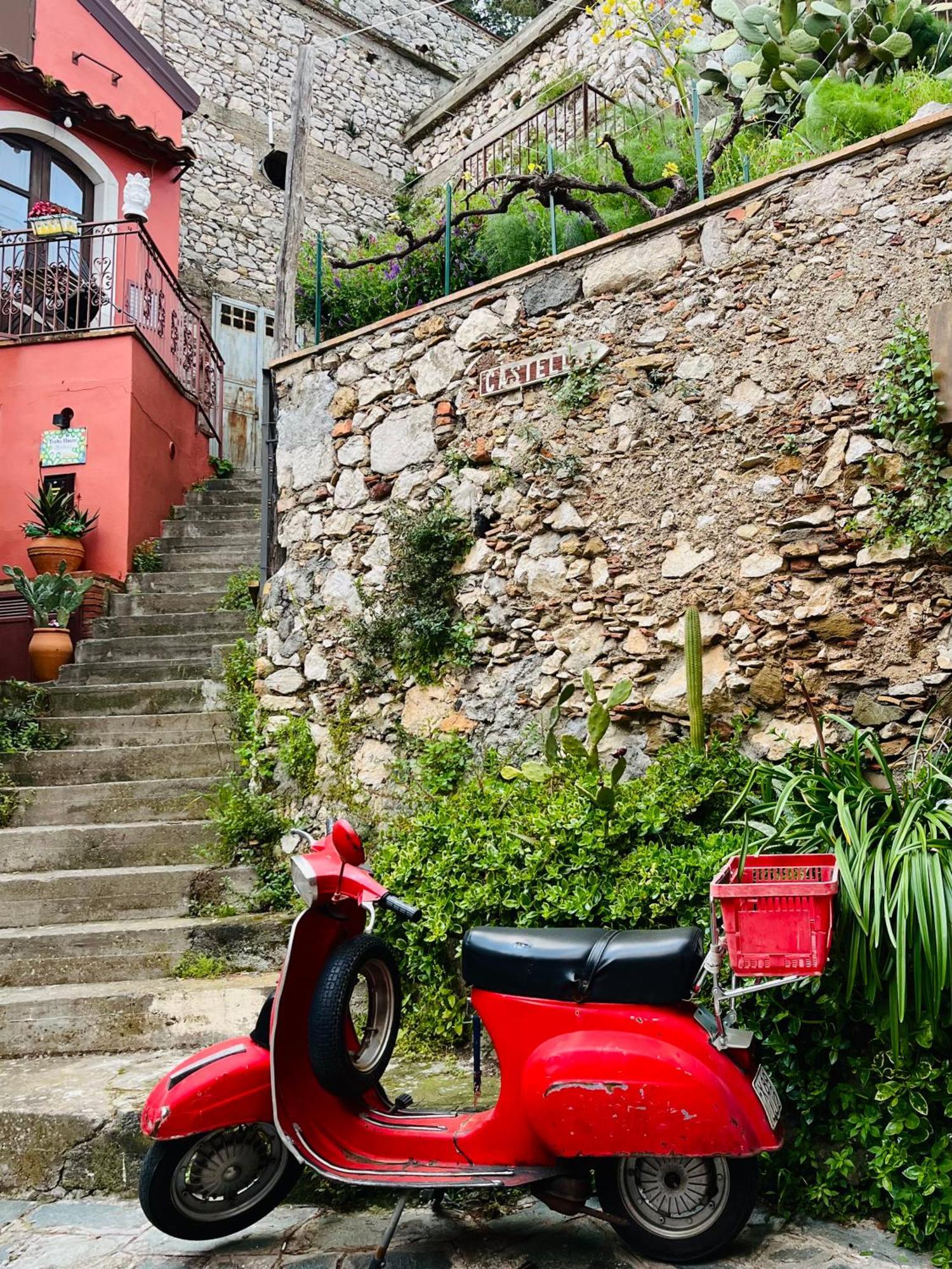 Tyche House Castelmola Apartment Exterior photo
